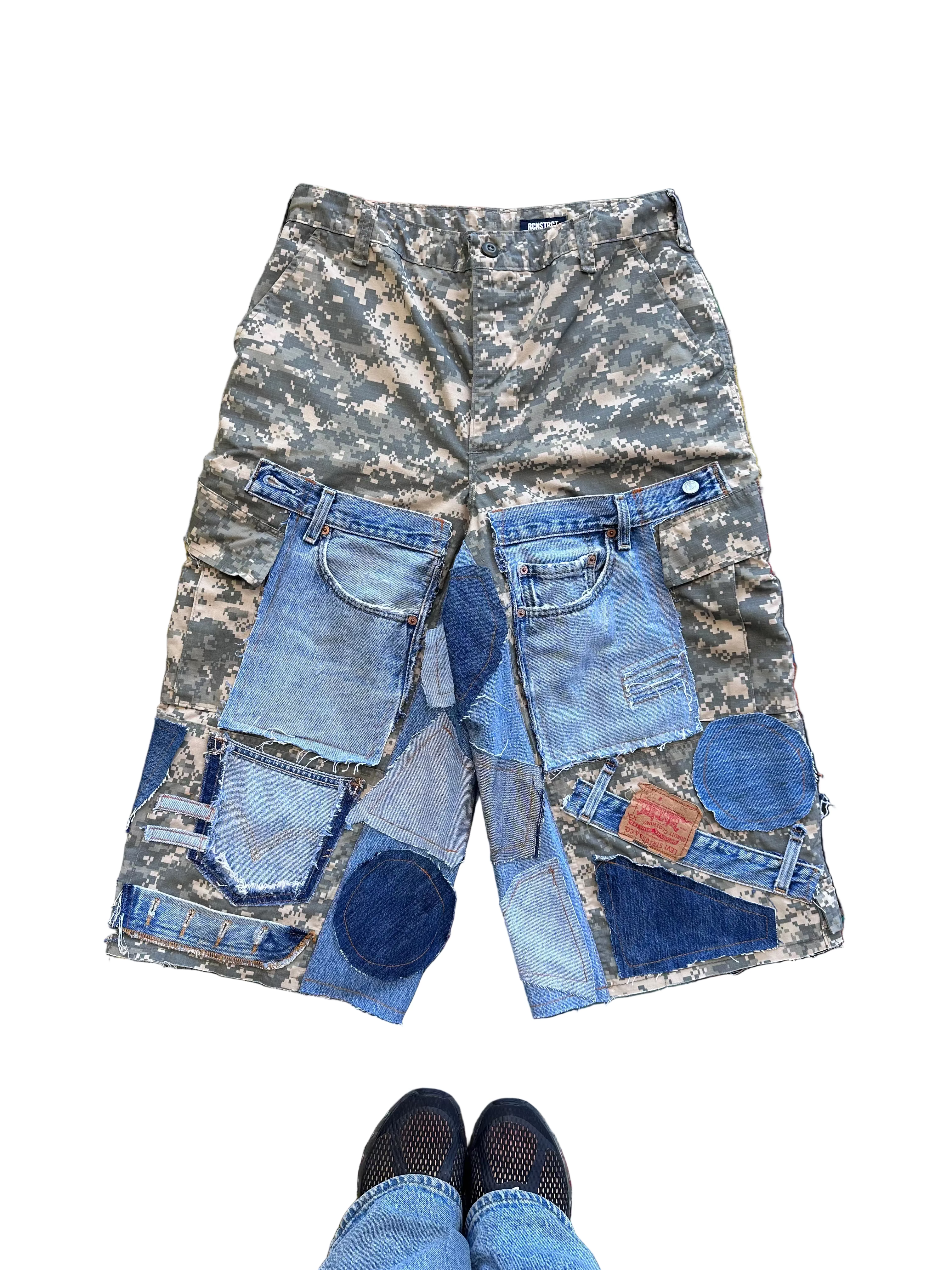 3/4s Digi Camo Denim Detail Short / Random Selection